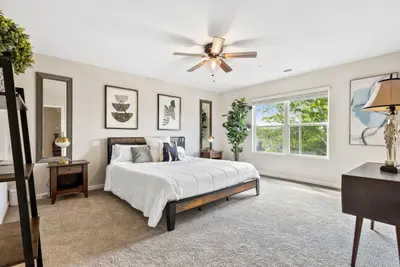Image de Charming 3-bed and 3 private baths, 5 mins to the airport, 25 min Buckhead.
