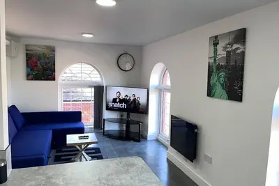 Image de Classic Nest-Sleeps 6-Free Parking-High Speed WiFi
