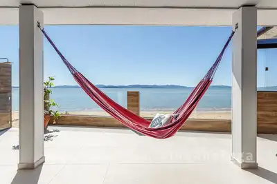 Image de Maison en Bord de Mer Sc – Espace Complet