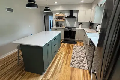 Image de 3br Ranch / Near Hospitals, Universities, Bluff, River, Coffee Shop, & More!