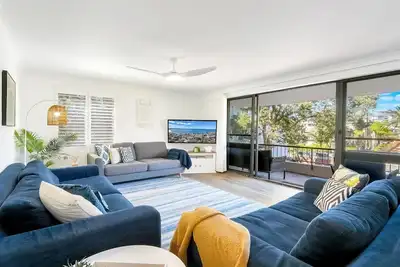 Image de Terrigal Bay #13 | Pool, Wifi, Short walk to beach | Accom Holidays