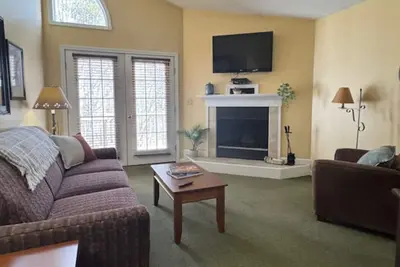 Image de 20% Sale April/May Nh Condo Unit 4f