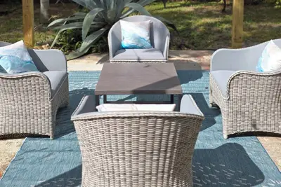 Image de Newly renovated 1915 historic cottage, close to the beach!