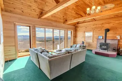 Image de House of Clouds - Space for the Entire Family!