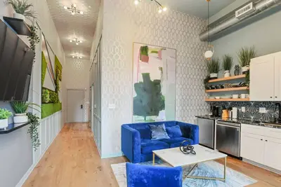 Image de Verdant Statuesque Intimate Acropolis Views Of Fam