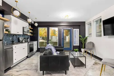 Image de Semblance Heart Of Midtown lively King Bed Home