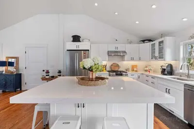 Image de Oar'asis: 093-C Charming Newly Renovated Retreat in Chatham