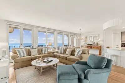 Image de Pet Friendly | Oceanfront | Turtle Dunes Luxury Penthouse | Expansive Ocean and Intracoastal Views
