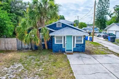 Image de Blue Cedar St. Petersburg Bungalow minutes from Downtown