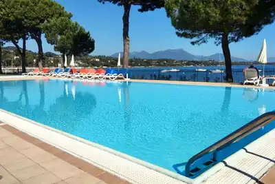 Image de Appartement dans une maison de vacances avec climatisation, Wifi, piscine, Tv, terrasse, parking