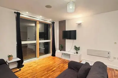 Image de 2 Bedrooms - Sleeps 4 - Parking - PetOK