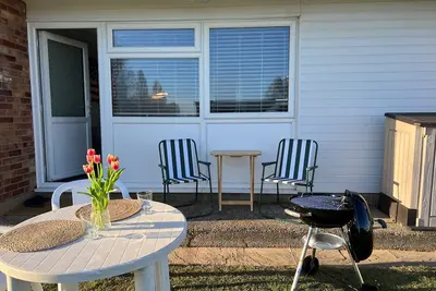 Image de Beach Chalet - 2 Bedrooms - 4 Guests - Parking