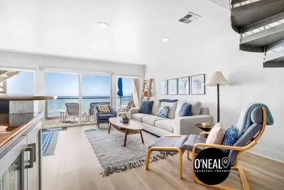 Image de Rio Del Mar Beach House - Breathtaking Views!