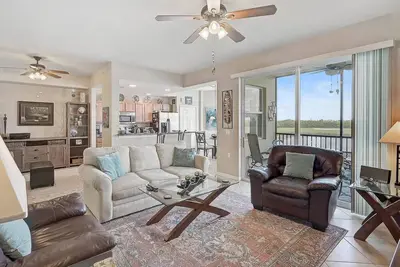 Image de New To Market-River Strand -Golf Enthusiast's Paradise - Private Condo, Community Pool
