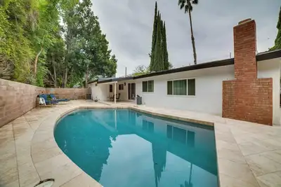 Image de Private Pool & Patio: Luxe Encino Family Getaway