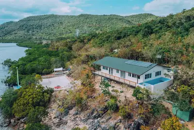 Image de 144 sq meter Seaview House w\/pool and beaches
