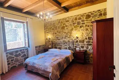 Image de Stone house among olive groves new construction with Jacuzzi