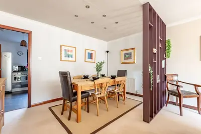 Image de Dempster Court (No 10 )