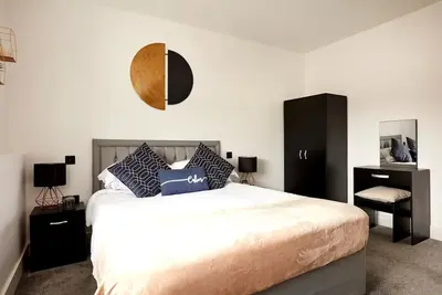 Image de Modern 2-Br Home w/ Lift Access in Central Norwich