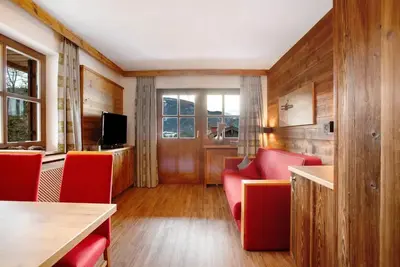 Image de Appartement \"Panorama - Appartement 2\" avec vue sur les montagnes, terrasse privée et Wi-Fi