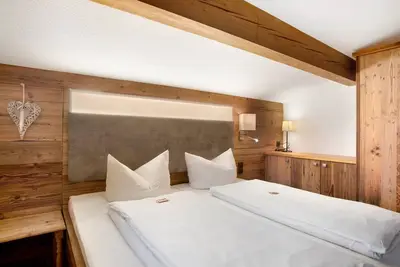 Image de Appartement \"Panorama - Appartement 6\" avec vue sur les montagnes, terrasse privée et Wi-Fi