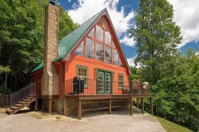 Image de 🏔️Almost Heaven: Mountain Views, Pet-Friendly, Hot Tub, Fire Pit🌲