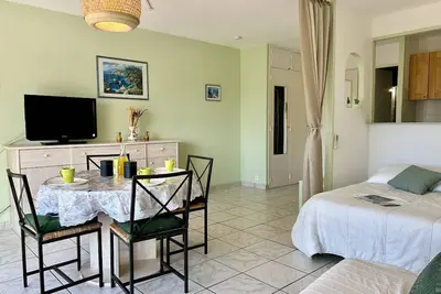 Image de Studio au Lavandou, Terrasse, Climatisation, Proche Plage