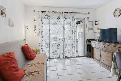 Image de Studio cabine avec terrasse et parking privé à Marseillan-Plage