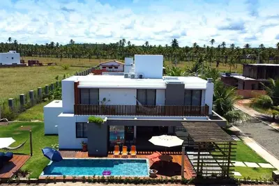 Vilemar do Patacho House, in Beira Mar condominium.