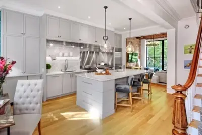 Image de Hoboken Brownstone - parlor and upper level