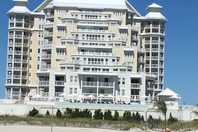 Image de Grand at Diamond beach, newly updated, 3 bed, 2 1/2 bath, Large veranda