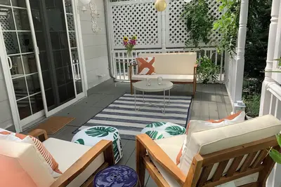 Image de Charming 2-bedroom house in Greenport. Walk to a vineyard and 67 Steps Beach