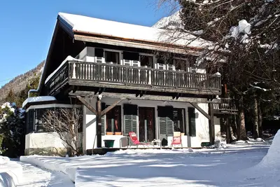 Image de Chalet vue Mont Blanc aux pieds des pistes en hiver et des randonnées en été