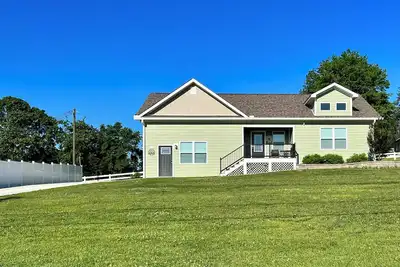 Image de Valley View, Easy Accessible 2 min to Parkway with Ac, WiFi, Hot Tub
