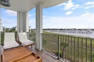 Image de Spectacular views, just moments from the action—yet perfectly secluded!