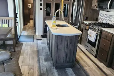Image de Charming 1-bedroom mobile home with WiFi, Ac in fabulous Prince Edward county