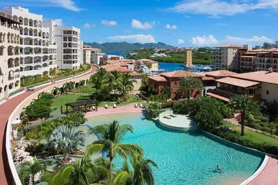 Luxury 3br Penthouse W\/ Huge Lagoon Pool