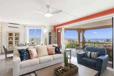 Image de Spacious 3br Townhouse w\/Pool – Near Beach&Dining
