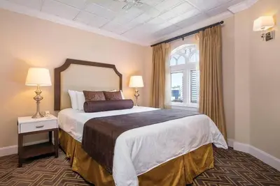 Image de Charming hotel in delightful Seattle with WiFi, Ac, fitness room