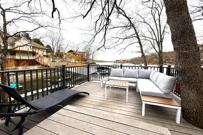 Image de On Lake Time! Private Dock with Private Slip!