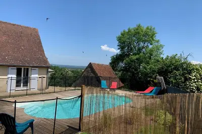 Image de Maison de vacances 'Lanalex - Dordogne - Perigord Noir' avec piscine privée, terrasse et Wi-Fi