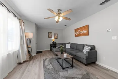 Image de Charming 3-bedroom Townhome near Convention District and Ecu