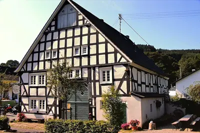 Image de Maison Ă Heinsberg avec sauna et terrasse