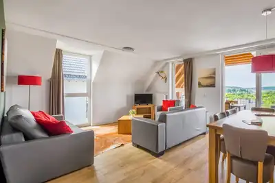 Image de Appartement moderne spacieux, 10 min à pied du centre-ville