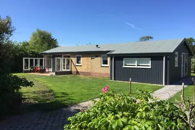 Image de Spacieuse maison de vacances en Frise au
