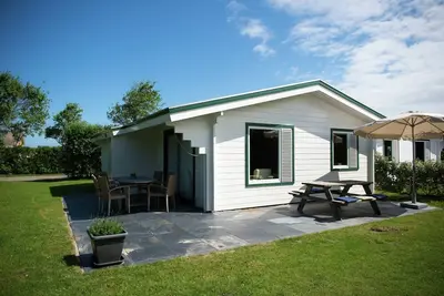 Image de Bungalow en bois près de la plage