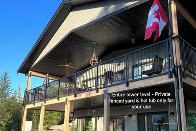 Image de Cozy Country Retreat at the Baker Ranch with hot tub. Pet friendly. Lake view.