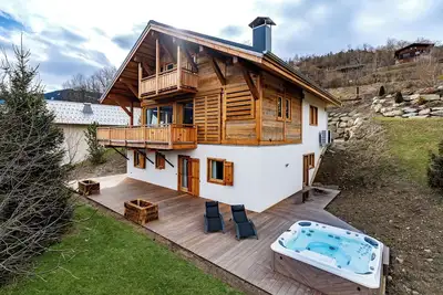Image de L'Etimcelle - Un chalet pour toutes les saisons avec sauna et jacuzzi extérieur