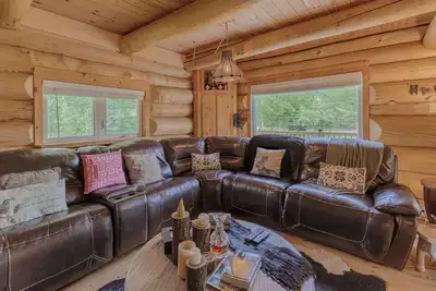 Image de Lakeside Escape with Private Sauna and Hot Tub