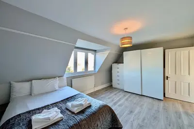 Image de Private Room in Shared Flat with Free Parking